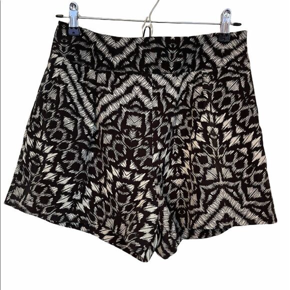 ANTHROPOLOGIE SANCTUARY Black & White Shorts.Sz S - Picture 6 of 13